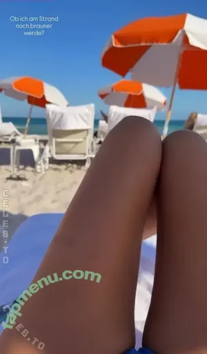 Palina Rojinski / PalinaRojinski / action / palinski nude photo #0341