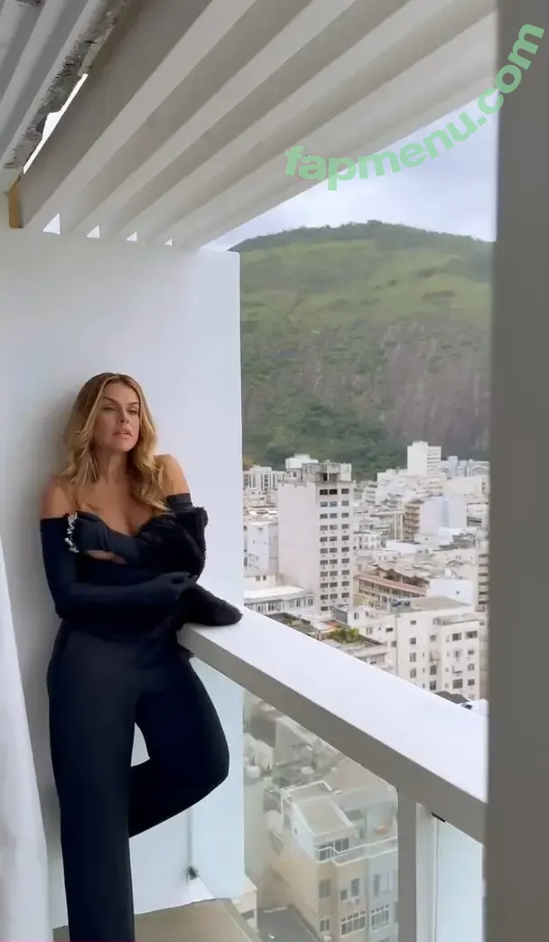 Paloma Bernardi nude photo #0204 (palomabernardi)