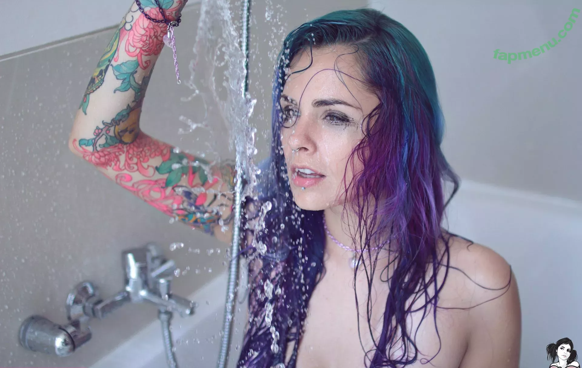 Paloma nude photo #0005 (notpaloma / palomasuicide)