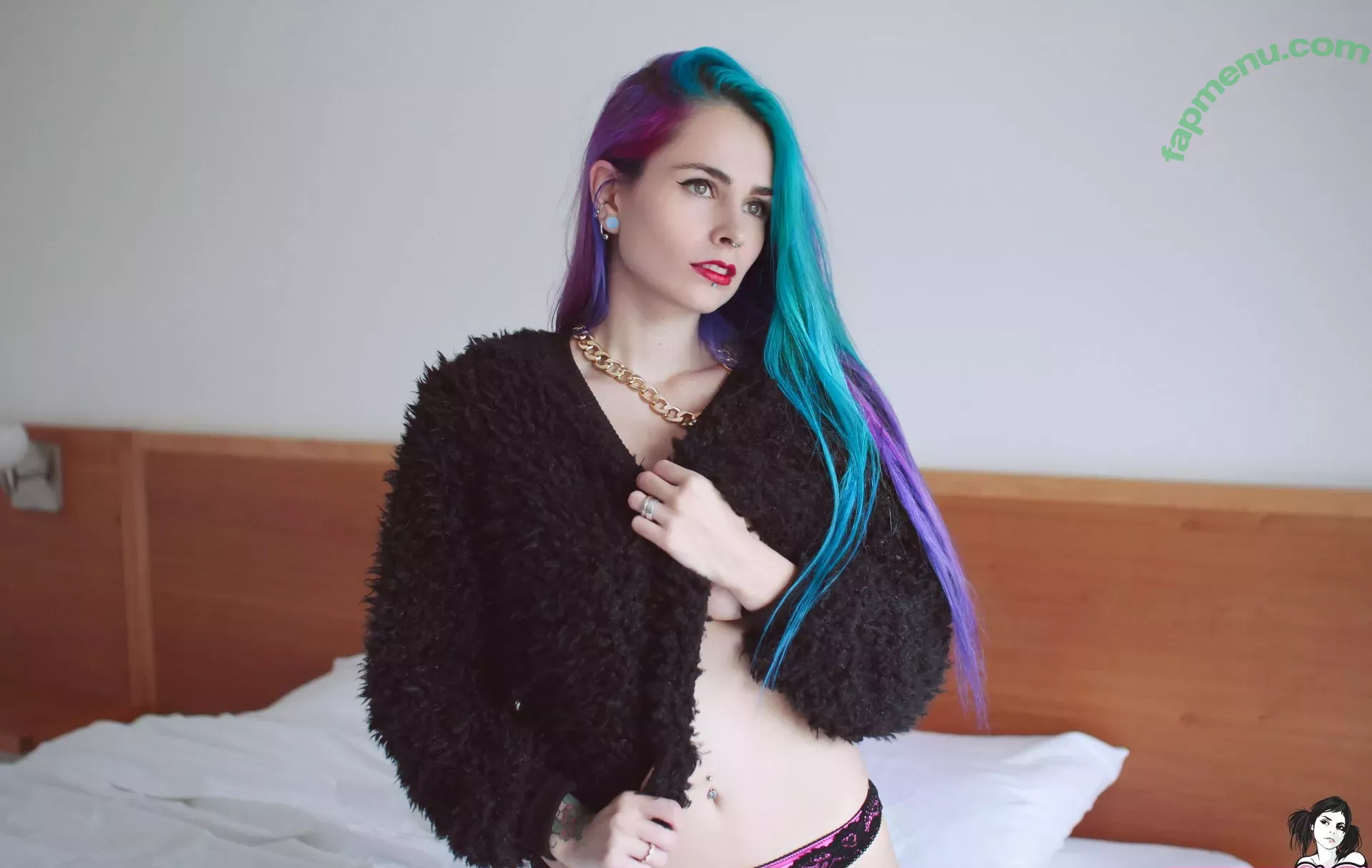 Paloma nude photo #0012 (notpaloma / palomasuicide)