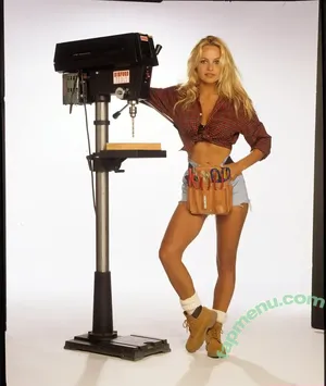 Pamela Anderson / mepamelaanderson / pamelaanderson nude photo #0887