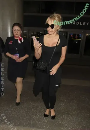 Pamela Anderson / mepamelaanderson / pamelaanderson / pamelaandersonfoundation nude photo #0993