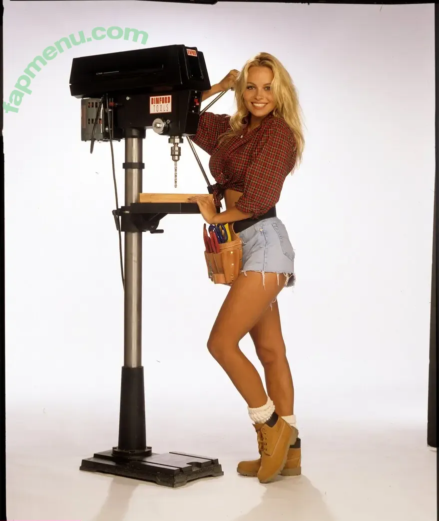 Pamela Anderson nude photo #0912 (mepamelaanderson / pamelaanderson)
