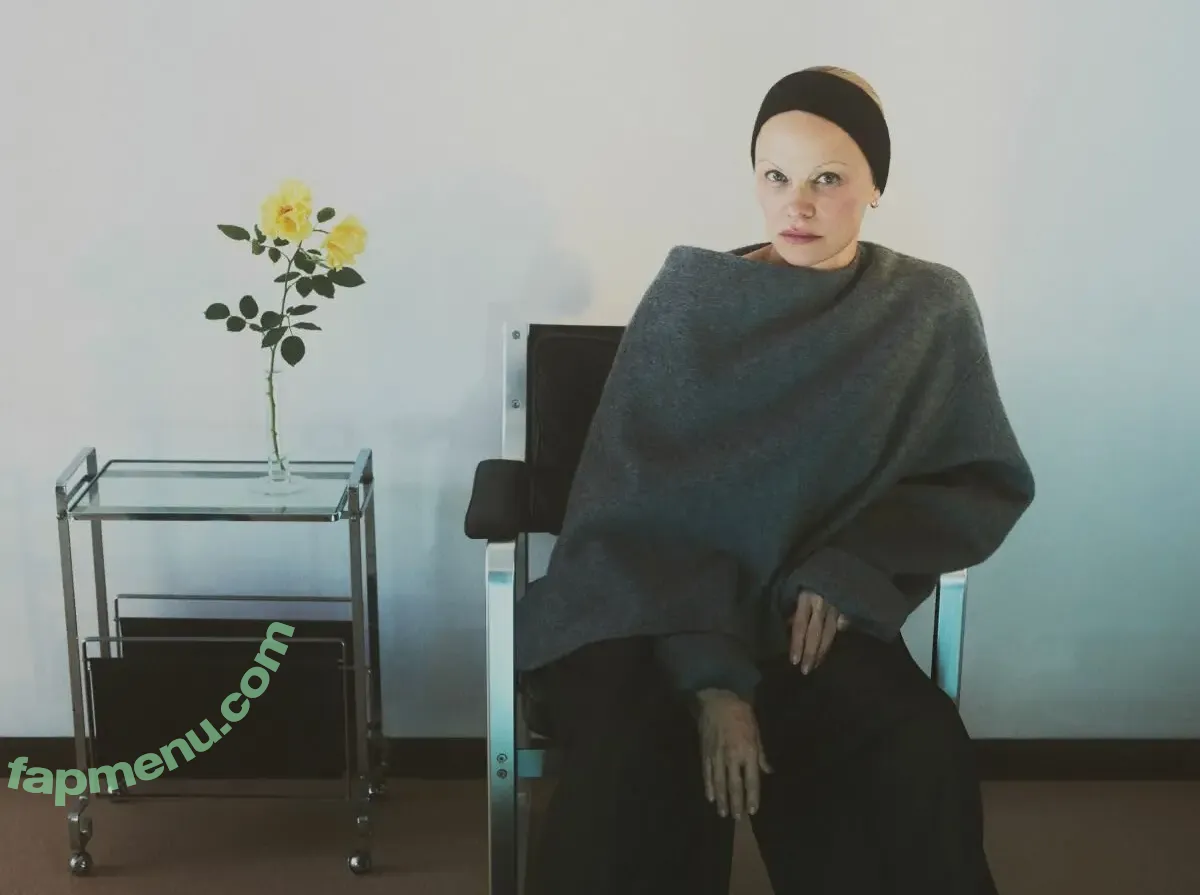 Pamela Anderson nude photo #1104 (mepamelaanderson / pamelaanderson / pamelaandersonfoundation)