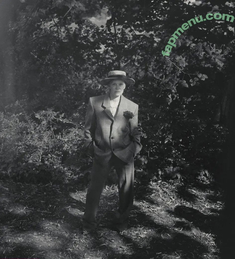 Pamela Anderson nude photo #1107 (mepamelaanderson / pamelaanderson / pamelaandersonfoundation)