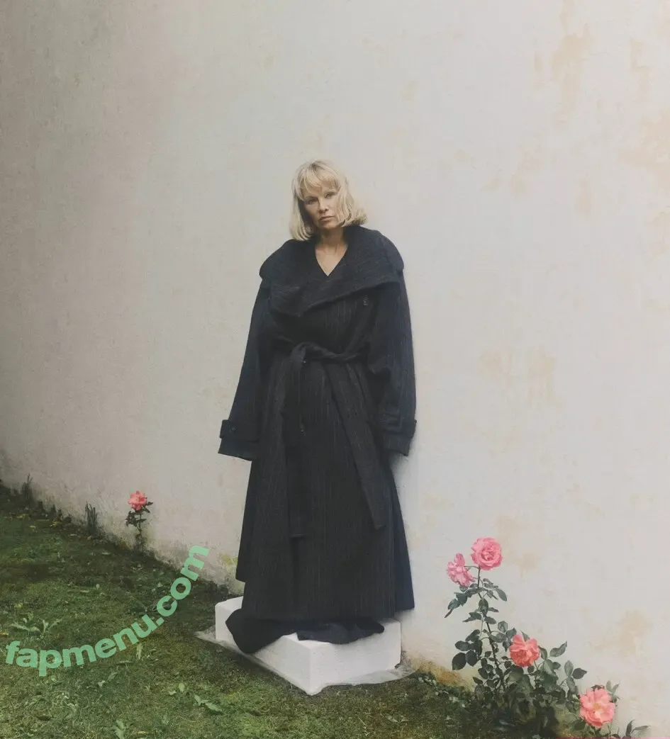 Pamela Anderson nude photo #1108 (mepamelaanderson / pamelaanderson / pamelaandersonfoundation)