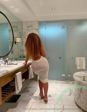 pamelaalexandrasurprise / pamelaalexandra nude photo #0003