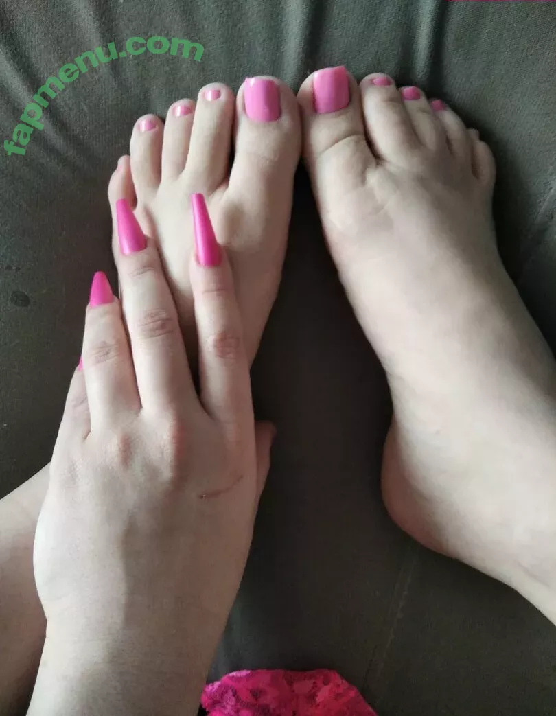 PamFeet nude photo #0044 (CosplayFeet / Pâmela Feet)