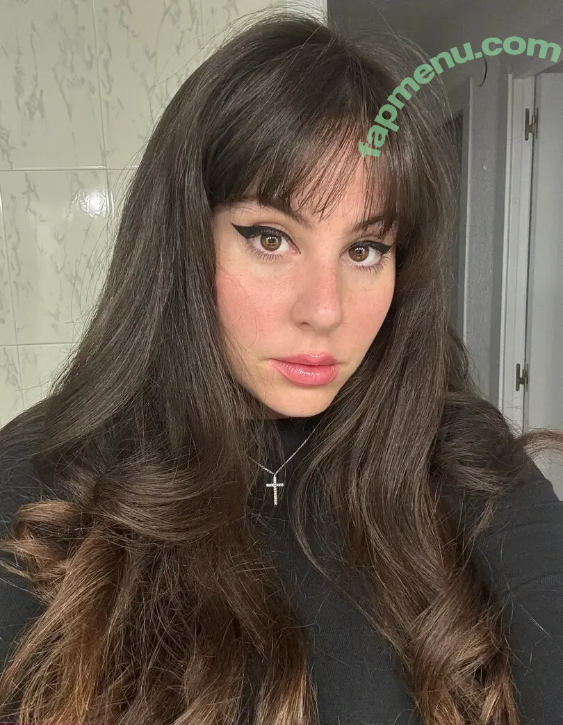 Pamsnusnu nude photo #0120 (deathby_snusnu)