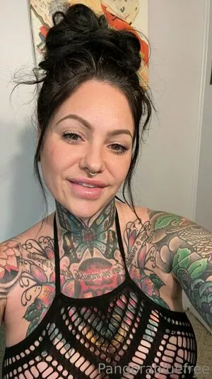 pandorabluefree / itspandorablue nude photo #0117
