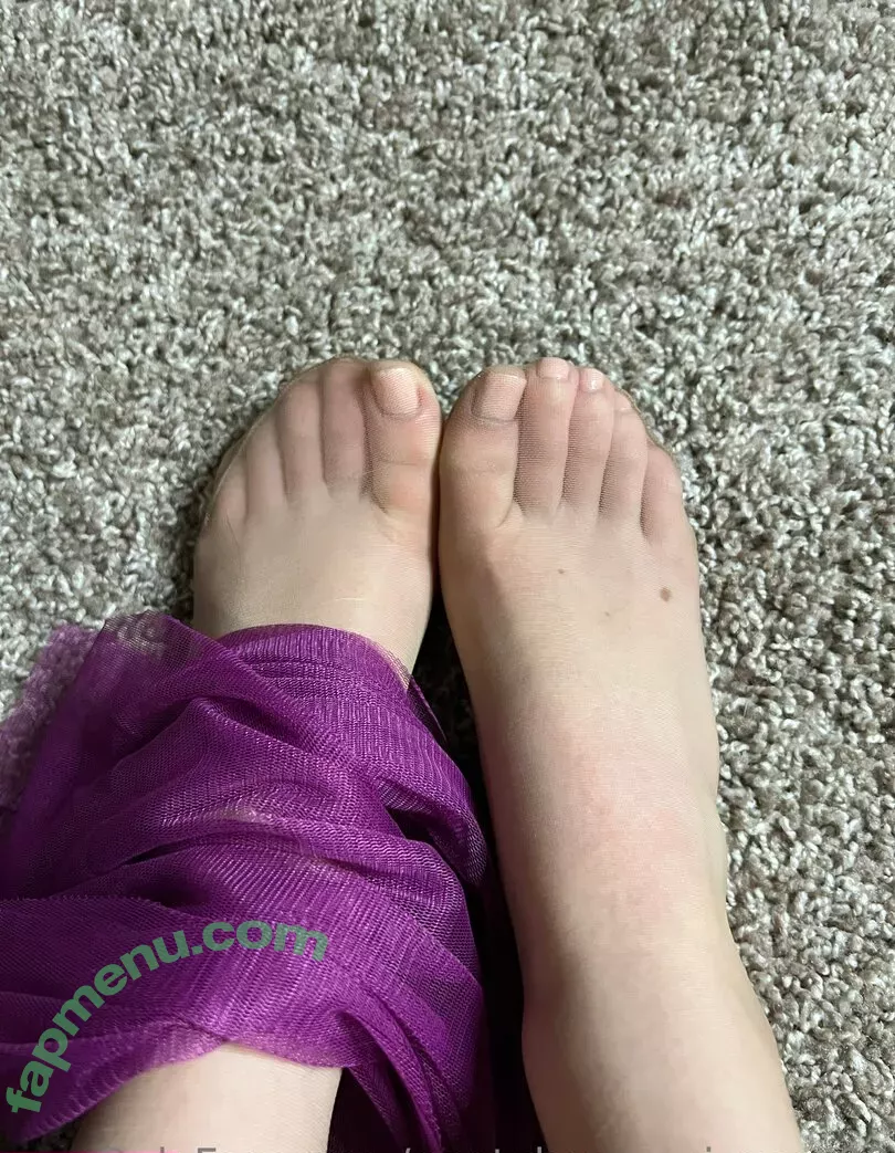 pantyhose_princess99 nude photo #0711 (pantyhose_princess99)