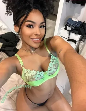  nude photo #0002
