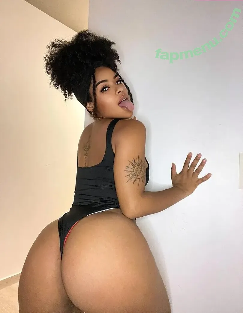 Paola AXO nude photo #0001 (Paola AXO)