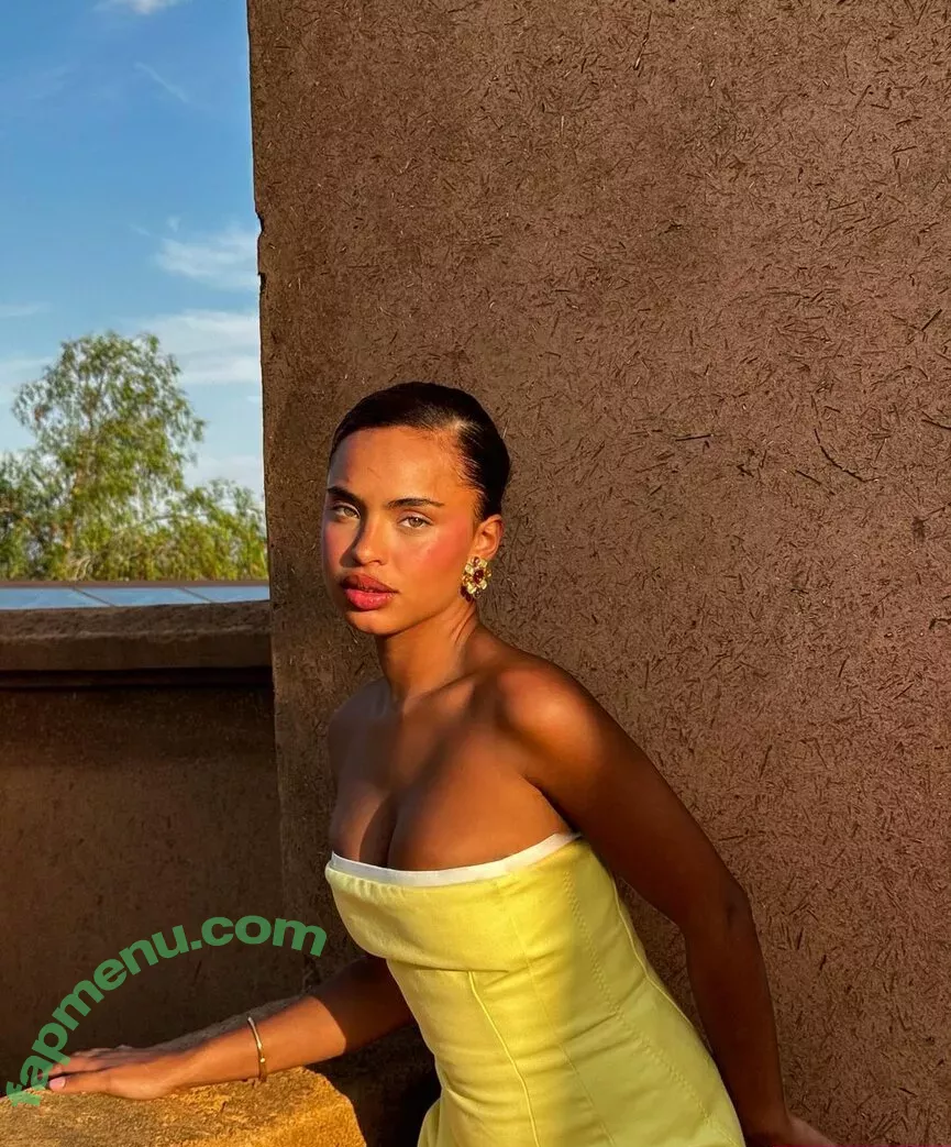 Paola Locatelli nude photo #0191 (Paola Lct / paolalct)