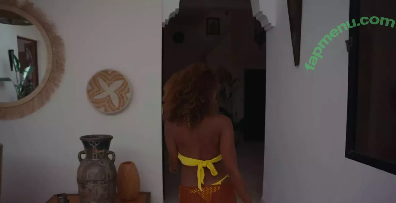 Paola Locatelli nude photo #0204 (Paola Lct / paolalct)