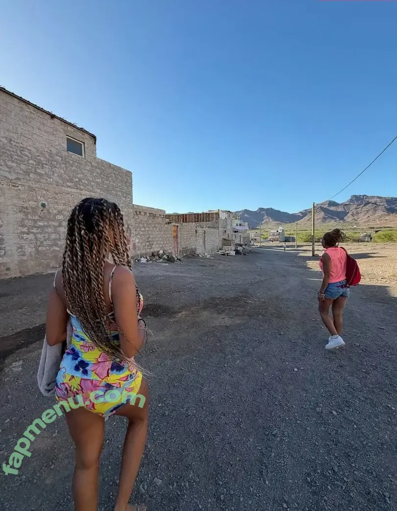 Paola Locatelli nude photo #0489 (Paola Lct / paolalct)