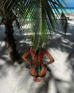 Paola Maria / paola / paola.mar1a nude photo #0131