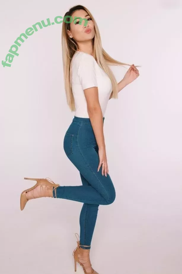 Paola Maria nude photo #0123 (paola / paola.mar1a)