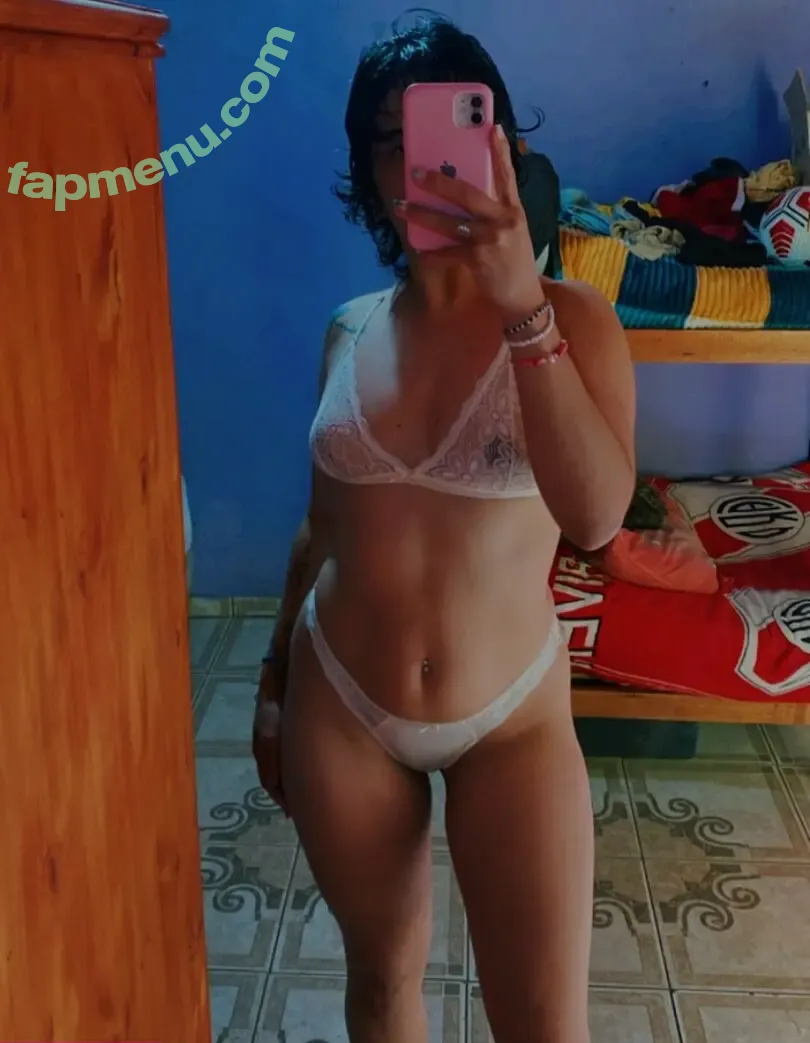Paola Salinas nude photo #0001 (paoo.salinas)