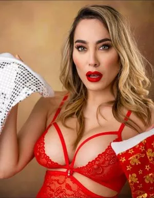 Paola Saulino / paolasaulino / paolinasaulino nude photo #0020