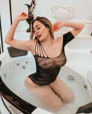 Paola Saulino / paolasaulino / paolinasaulino nude photo #0121