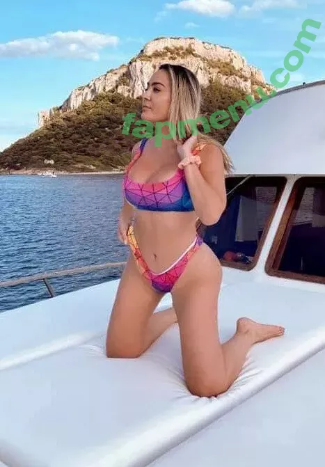 Paola Saulino nude photo #0351 (paolasaulino / paolinasaulino)
