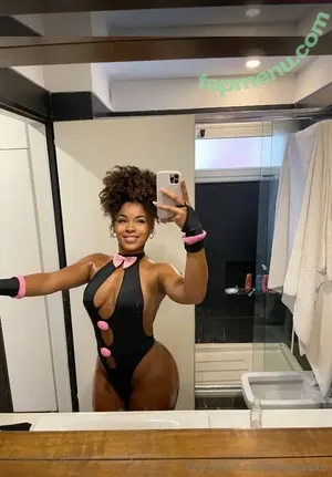 paolaaxo / Paolagomezxo / paola axo / paola ebony queen nude photo #0019