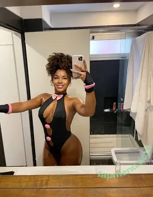 paolaaxo / Paolagomezxo / paola axo / paola ebony queen nude photo #0024