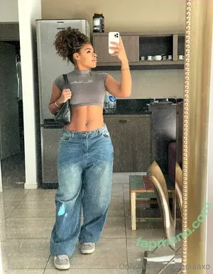 paolaaxo / Paolagomezxo / paola axo / paola ebony queen nude photo #0058