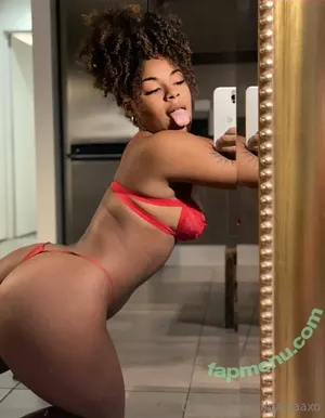 paolaaxo / Paolagomezxo / paola axo / paola ebony queen nude photo #0174
