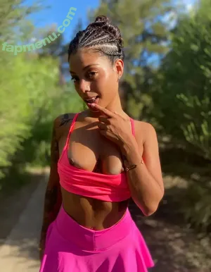 paolaxo / itsspaolaxo nude photo #0017