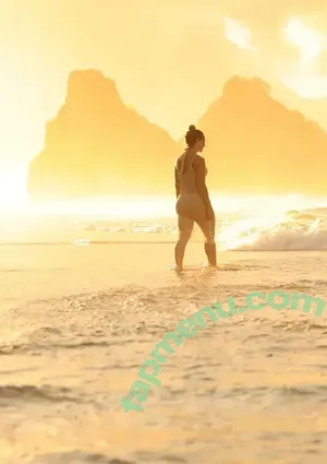 Paolla Oliveira / paollaoliveirareal / paulinhamissbumbum nude photo #1227