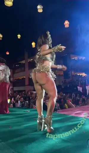 Paolla Oliveira / paollaoliveirareal / paulinhamissbumbum nude photo #1350
