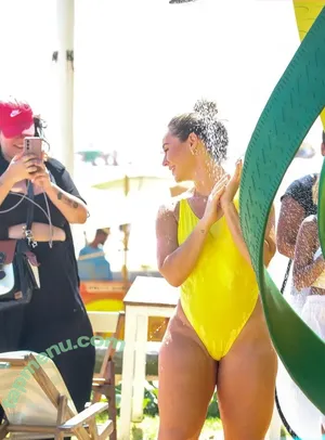 Paolla Oliveira / paollaoliveirareal / paulinhamissbumbum nude photo #1509