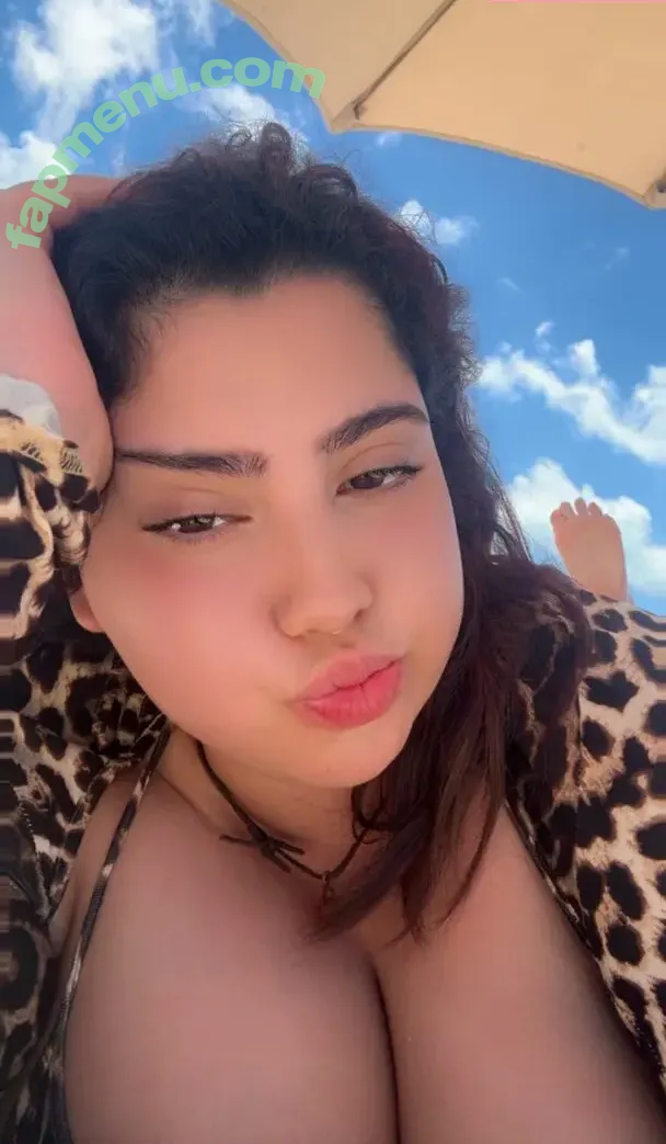 papasqrt nude photo #0043 (dadcapfatty / jackie735 / papajuic / papalechera / papaskwrt / treslechichi)
