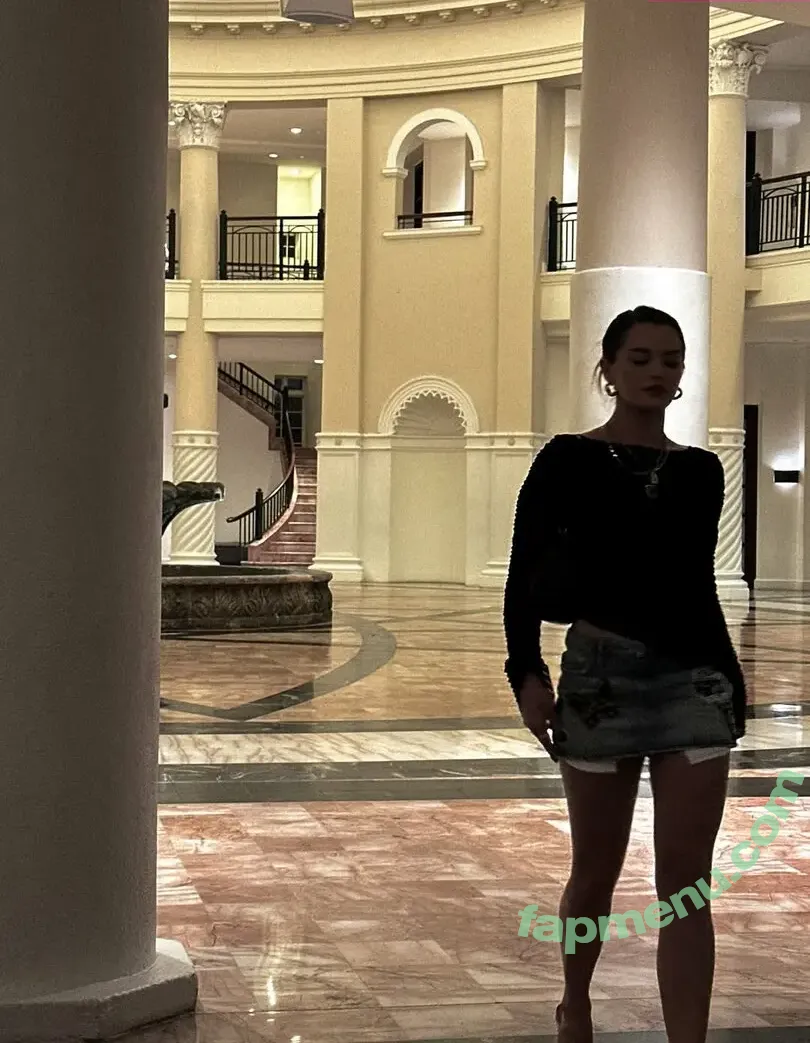 Paris Berelc nude photo #0431 (parisberelc / theparisberelc)