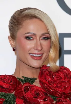 Paris Hilton / parishilton nude photo #1575