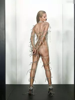 Paris Hilton / parishilton nude photo #1768