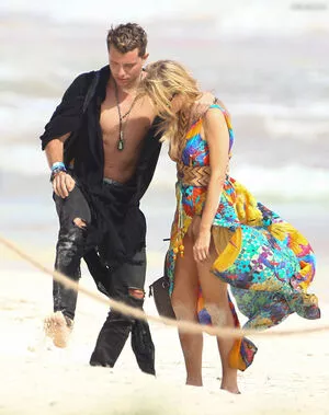 Paris Hilton / parishilton nude photo #1847