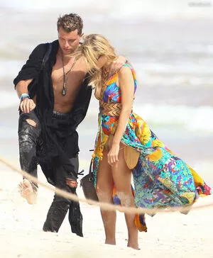 Paris Hilton / parishilton nude photo #1849