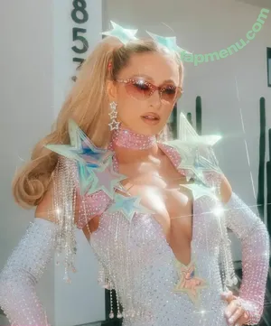 Paris Hilton / parishilton nude photo #2191
