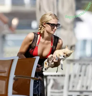 Paris Hilton / parishilton nude photo #2237