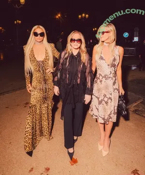 Paris Hilton / parishilton nude photo #2422