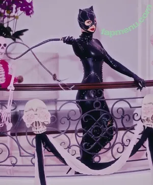 Paris Hilton / parishilton nude photo #2463