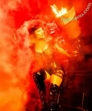 Paris Hilton / parishilton nude photo #2472