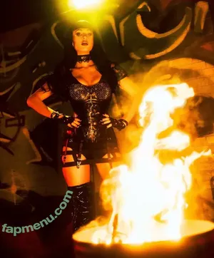 Paris Hilton / parishilton nude photo #2482