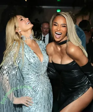 Paris Hilton / parishilton nude photo #2550