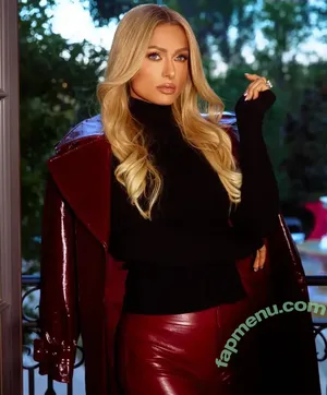 Paris Hilton / parishilton nude photo #2572