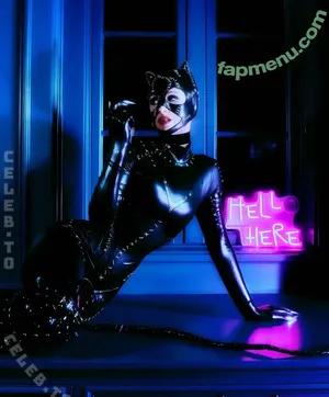 Paris Hilton / parishilton nude photo #2587