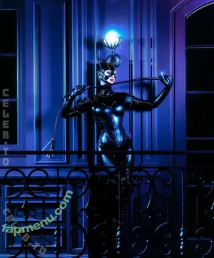 Paris Hilton / parishilton nude photo #2589